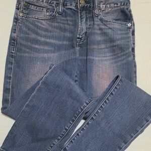 American Eagle Pink & Light Blue Wash Skinny 28/30 Perfect Condition. Very Cute